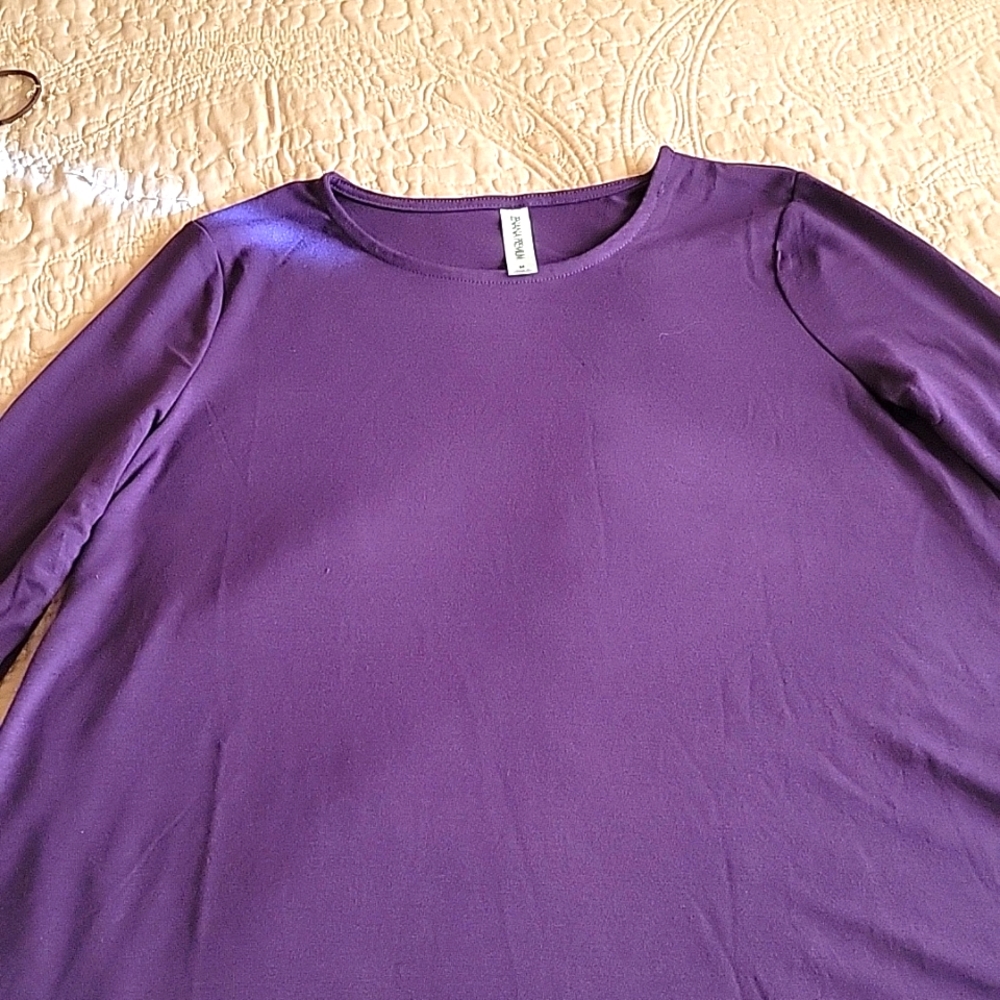 ZENANA  NWOT PURPLE W/BLACK & WHITE STRIPED TUNIC TOP